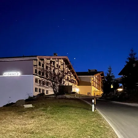 B 033 By Interhome *